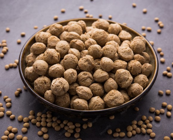 soya chunks dry bowl